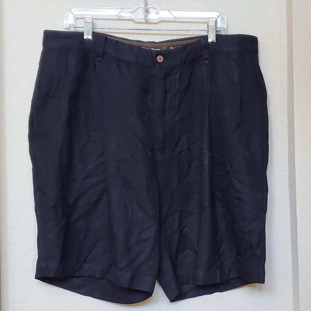 Tommy Bahama 100% Silk Shorts.  Size 38